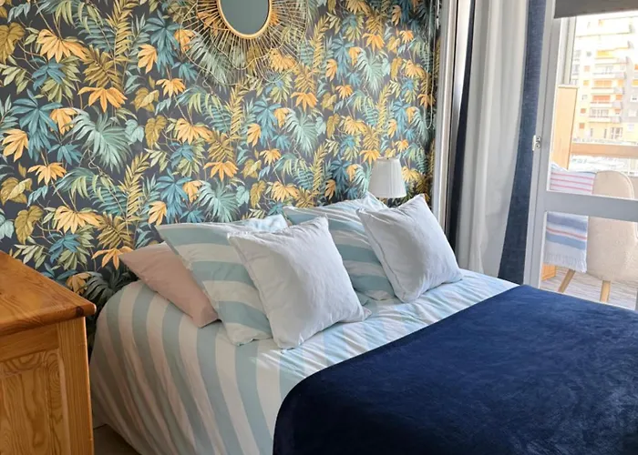 Loovael Vue Sur Port De Plaisance Et