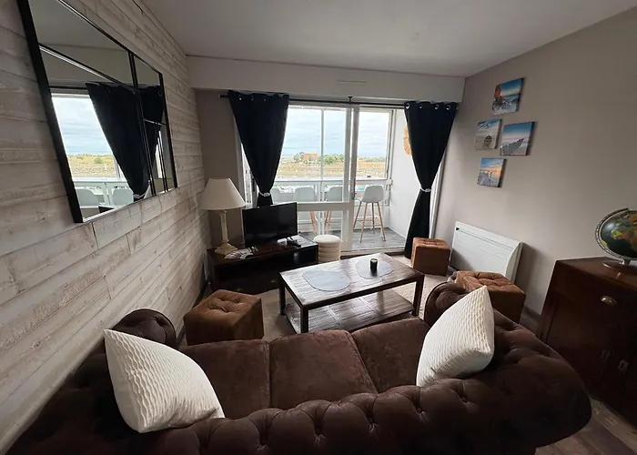 Loovael Vue Sur Port De Plaisance Et Lägenhet